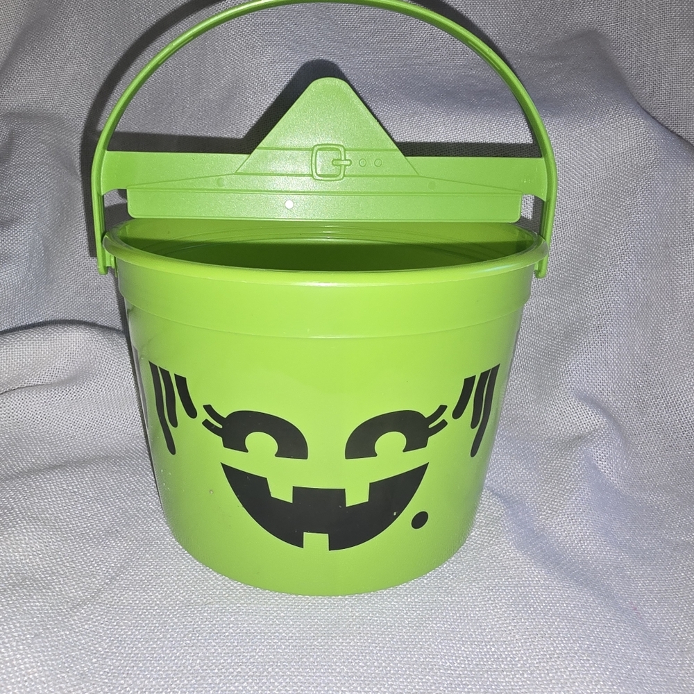 McDonald's 2022 McGoblin Green Pail Bucket Green And Black With Handle Holiday